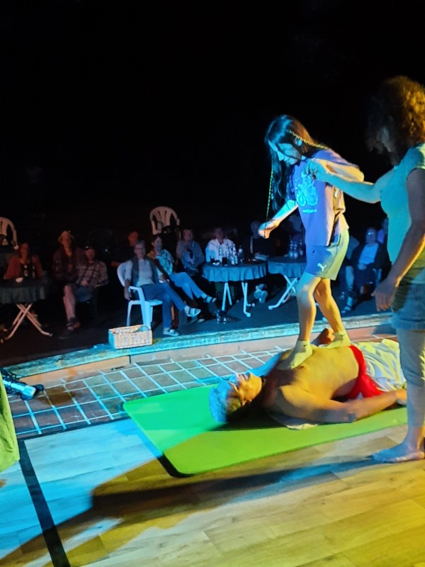 Fakir Andreas Eichhorn Diana Zweng und Maya Holzapfel