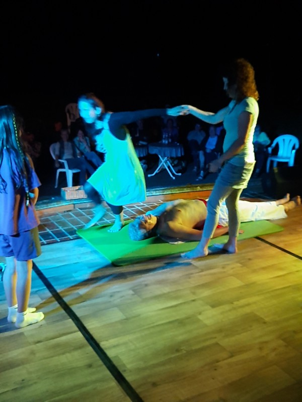 Fakir Andreas Eichhorn mit Diana Zweng Maya und Conny Holzapfel